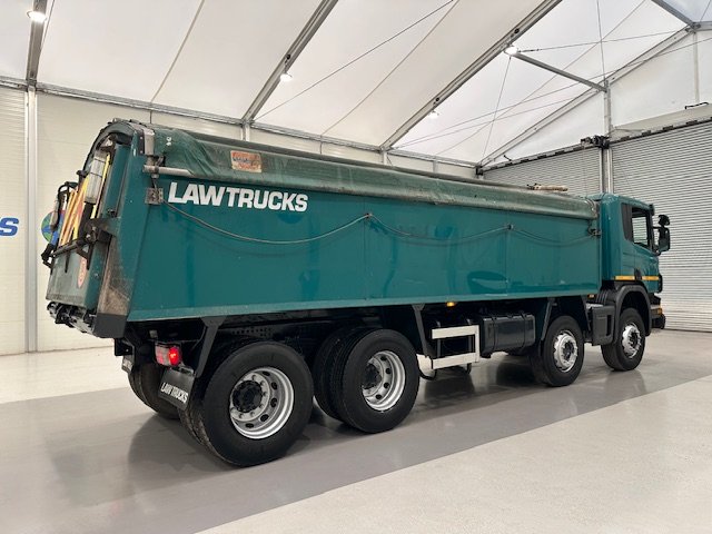 Scania P360 8×4 Rest Cab Tipper Manual