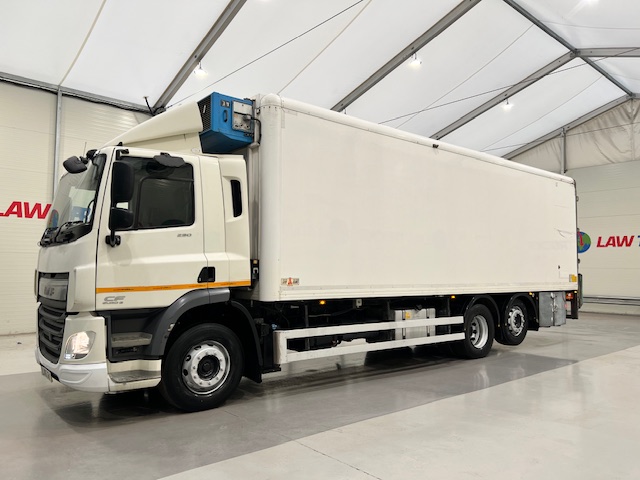 DAF CF 330 6×2 Rear Lift Fridge Box