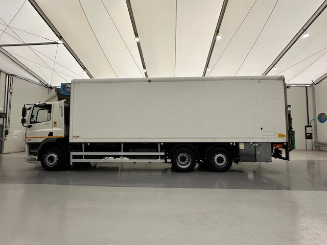 DAF  CF 290 6×2 Rear Steer Fridge Box