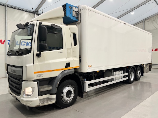 DAF CF 290 6×2 Rear Steer Fridge Box