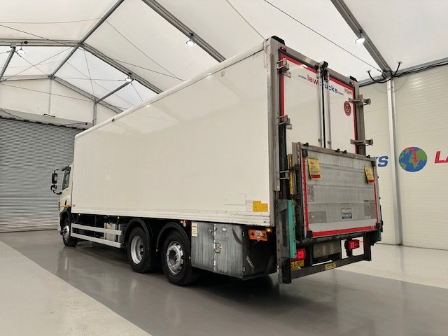 DAF CF 290 6×2 Rear Steer Fridge Box