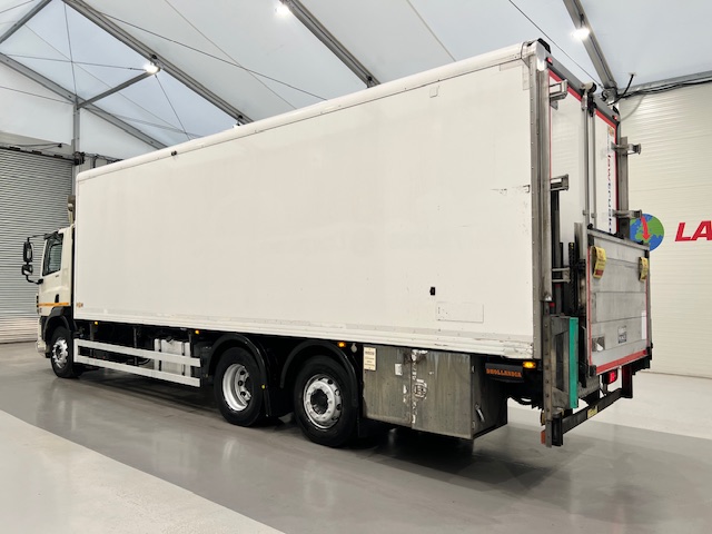 DAF CF 290 6×2 Rear Steer Fridge Box