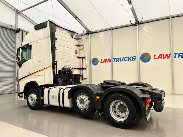 Volvo FH 500 6×2 Midlift Tractor Unit