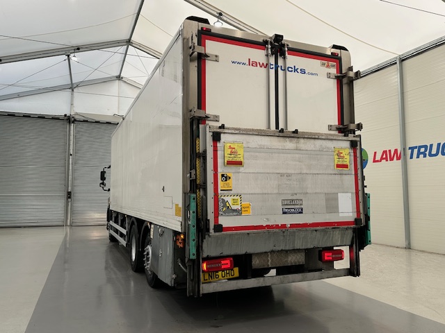 DAF  CF 290 6×2 Rear Steer Fridge Box