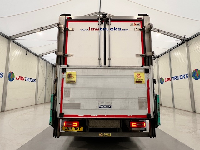 DAF CF 330 6×2 Rear Lift Fridge Box