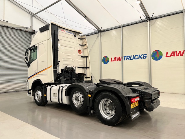 Volvo FH 500 6×2 Midlift Tractor Unit