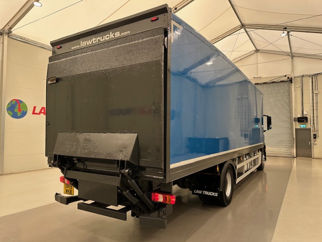 Mercedes Actros 1824 4×2 Day Cab Box Van
