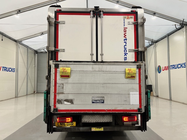 DAF CF 290 6×2 Rear Steer Fridge Box