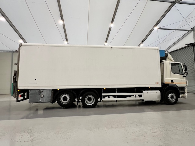 DAF CF 290 6×2 Rear Steer Fridge Box