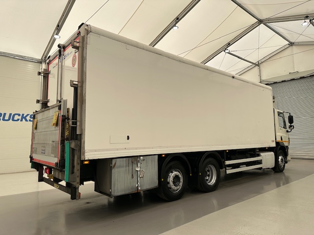 DAF CF 290 6×2 Rear Steer Fridge Box