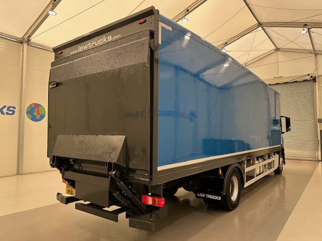 Mercedes Actros 1824 4×2 Day Cab Box Van