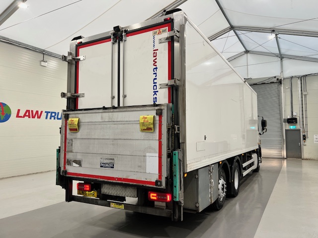 DAF CF 290 6×2 Rear Steer Fridge Box