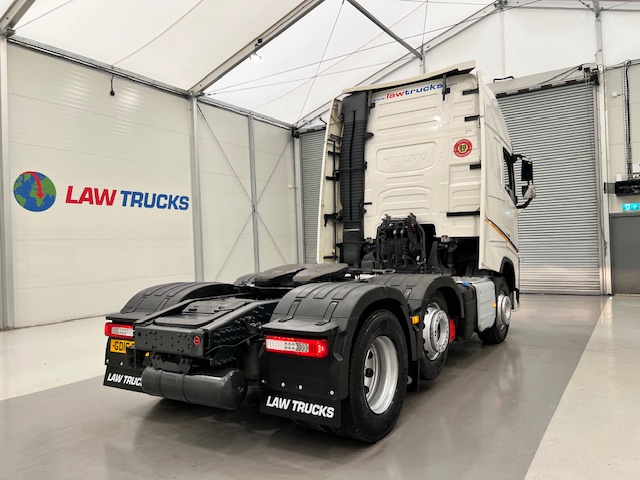 Volvo FH 500 6×2 Midlift Tractor Unit
