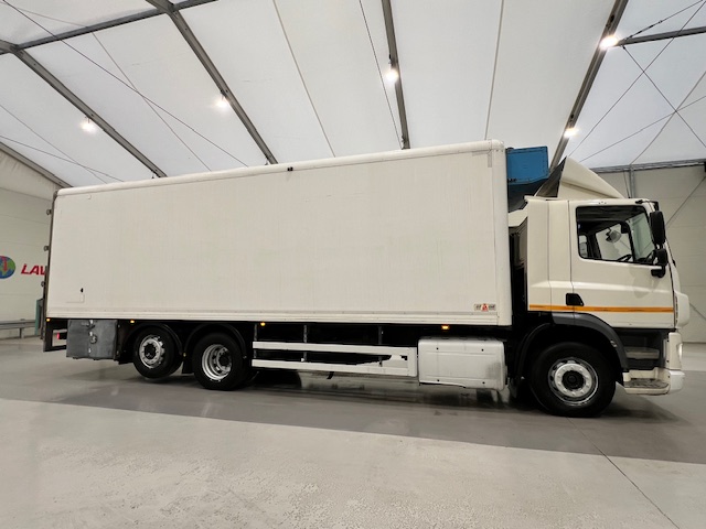 DAF CF 290 6×2 Rear Steer Fridge Box