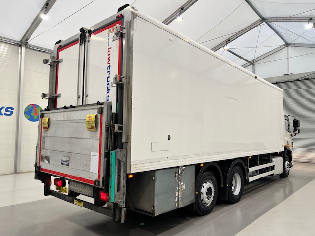 DAF CF 290 6×2 Rear Steer Fridge Box
