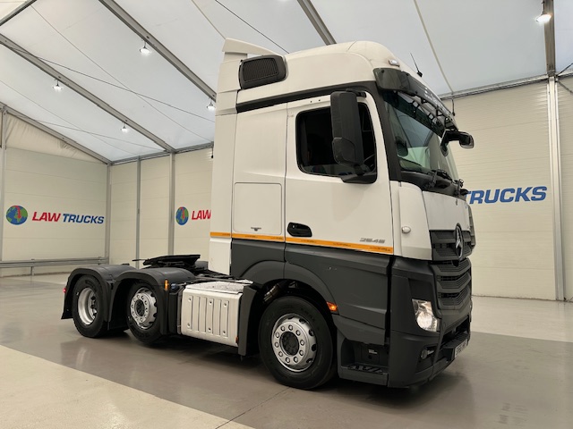 Mercedes Actros 2545 6×2 Midlift Tractor Unit